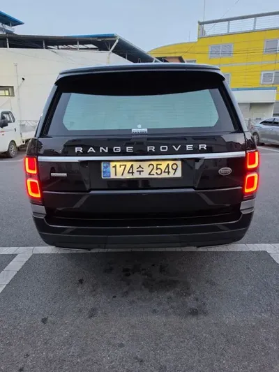 Land Rover Range Rover 2018, 110900 км, за 41354.86 USD
