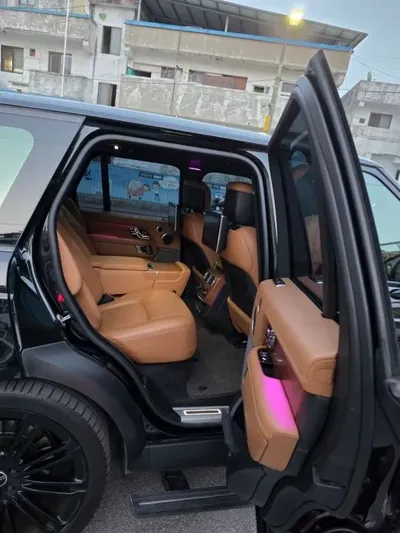 Land Rover Range Rover 2018, 110900 км, за 41354.86 USD - фото 9