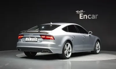 Audi A7 2016, 79206 км, за 13121.96 USD