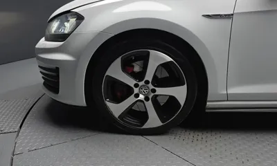 Volkswagen Golf 2016, 241922 км, за 7069.71 USD