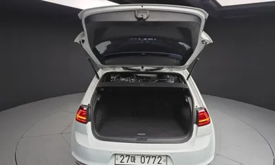 Volkswagen Golf 2016, 241922 км, за 7069.71 USD - фото 20
