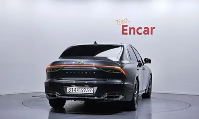 Hyundai Grandeur 2022, 81439 км, за 11356.18 USD