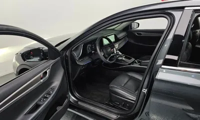 Hyundai Grandeur 2022, 81439 км, за 11270.36 USD - фото 10