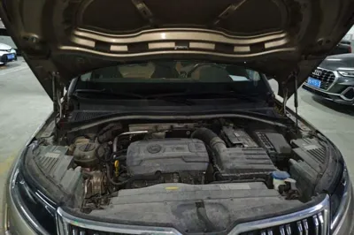 Skoda Kodiaq 2018, 142600 км, за 8633 USD - фото 21