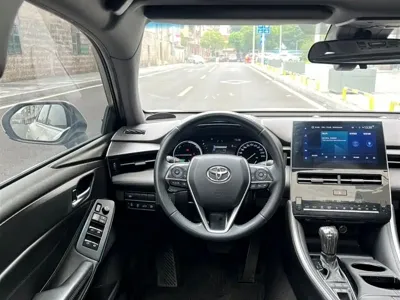 Toyota Avalon 2022, 68000 км, за 17137.66 USD