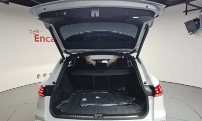 Audi Q5 2025, 1610 км, за 49166.34 USD - фото 20