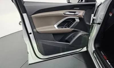 Audi Q5 2025, 1610 км, за 49166.34 USD - фото 24