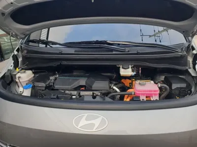 Hyundai Staria 2025, 75400 км, за 17329.66 USD - фото 6