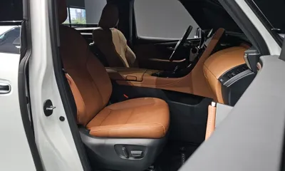 Toyota Alphard 2024, 2347 км, за 73568.02 USD - фото 10