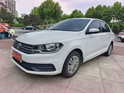Volkswagen Santana 2021, 66000 км, за 5856.27 USD