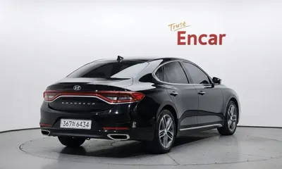 Hyundai Grandeur 2017, 104279 км, за 8013.03 USD