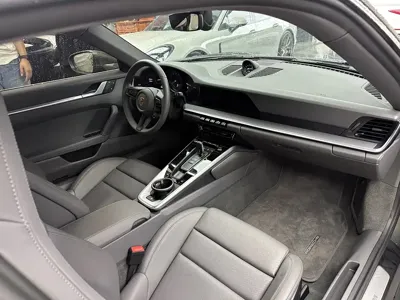 Porsche 911 2022, 11000 км, за 142433.97 USD