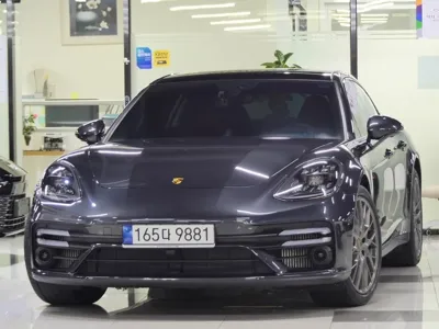 Porsche Panamera · 2022 год