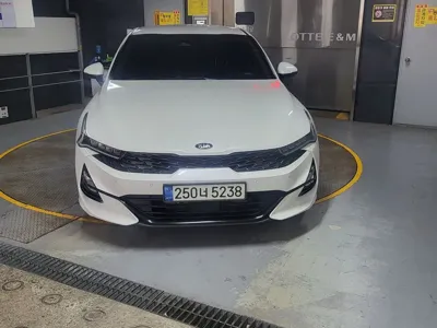 Kia K5 2021, 125541 км, за 9183.41 USD