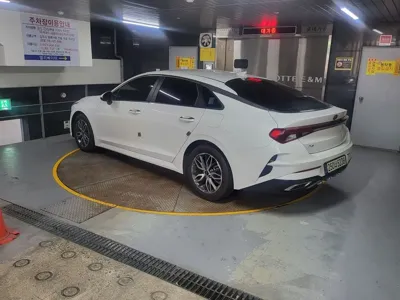 Kia K5 2021, 125541 км, за 9183.41 USD - фото 11
