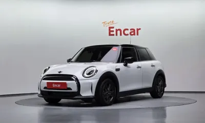 MINI Cooper · 2023 год