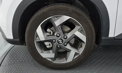 Hyundai Venue 2023, 24862 км, за 14723.13 USD