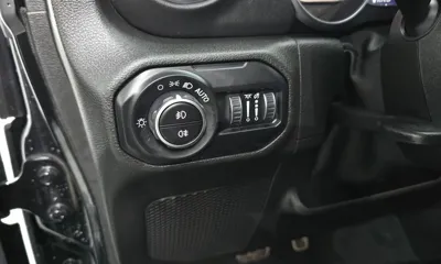 Jeep Wrangler 2021, 13801 км, за 28658 USD - фото 15