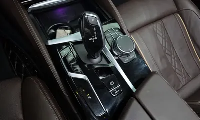 BMW 5-Series 2022, 22551 км, за 124288.06 USD - фото 9
