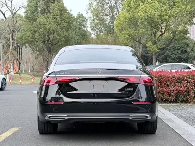 Mercedes-Benz E-Class 2024, 60000 км, за 46085.04 USD - фото 6