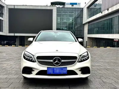 Mercedes-Benz C-Class 2019, 65000 км, за 12948.54 USD