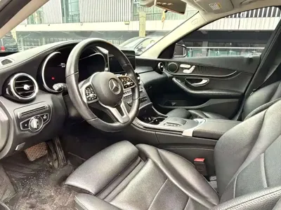 Mercedes-Benz C-Class 2019, 65000 км, за 12948.54 USD