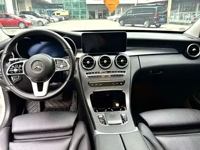 Mercedes-Benz C-Class 2019, 65000 км, за 12948.54 USD