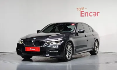 BMW 5-Series · 2017 год