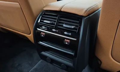 BMW 5-Series 2017, 82655 км, за 15426.02 USD - фото 19