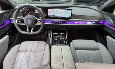 BMW 7-Series 2025, 7400 км, за 122233.22 USD - фото 7
