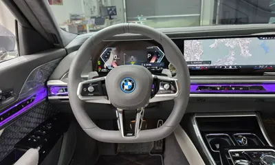 BMW 7-Series 2025, 7400 км, за 122233.22 USD - фото 13