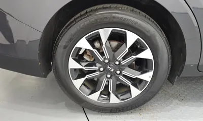 Kia Canival 2021, 96512 км, за 16887.4 USD