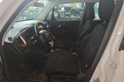 Jeep Renegade 2017, 107600 км, за 7735 USD - фото 14