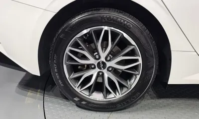 Kia K5 2023, 70088 км, за 14267.11 USD