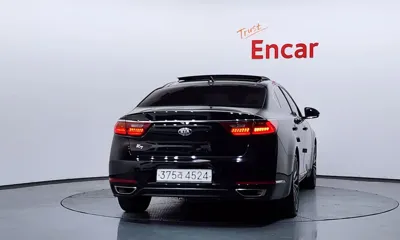 Kia K7 2018, 115048 км, за 7410.78 USD