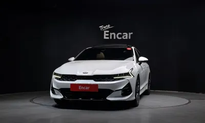 Kia K5 2021, 59284 км, за 12691.71 USD