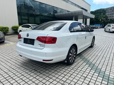 Volkswagen Sagitar 2018, 56800 км, за 5820.03 USD