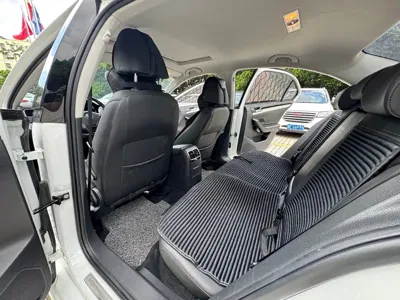 Volkswagen Sagitar 2018, 56800 км, за 5795.7 USD - фото 21