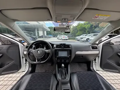 Volkswagen Sagitar 2018, 56800 км, за 5795.7 USD - фото 22