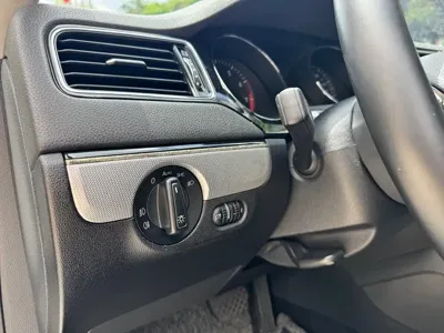 Volkswagen Sagitar 2018, 56800 км, за 5795.7 USD - фото 24