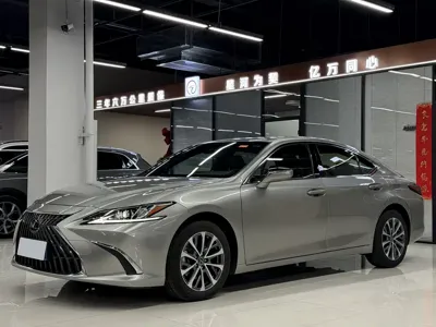 Lexus ES · 2024 год