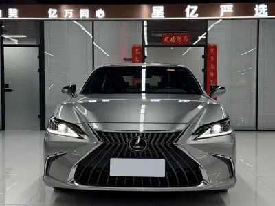 Lexus ES 2024, 24000 км, за 28260.3 USD