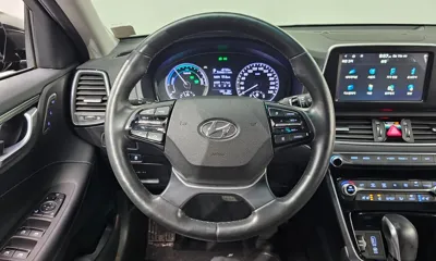 Hyundai Grandeur 2018, 51358 км, за 14113.17 USD - фото 15