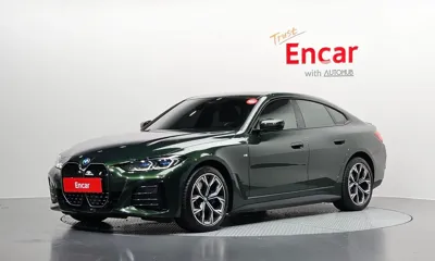 BMW i4 · 2022 год