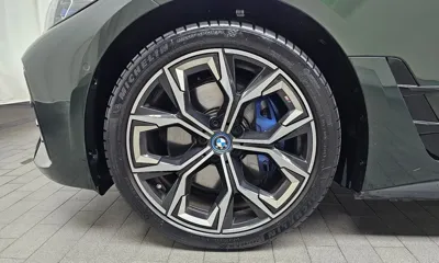 BMW i4 2022, 12832 км, за 33991 USD