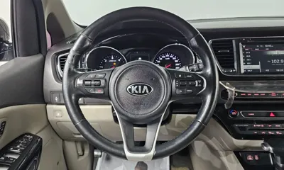 Kia Canival 2017, 101829 км, за 8533.54 USD - фото 14