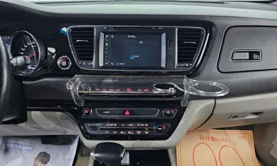 Kia Canival 2017, 101829 км, за 8533.54 USD - фото 15