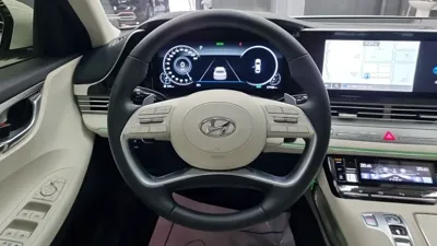 Hyundai Grandeur 2022, 57960 км, за 16547.24 USD - фото 9