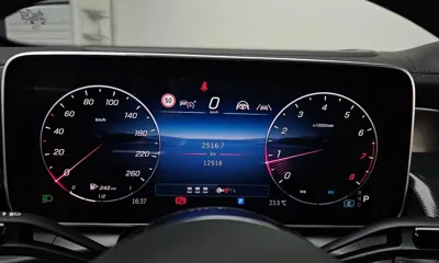 Mercedes-Benz GLC-Class 2025, 12516 км, за 45256.22 USD - фото 8