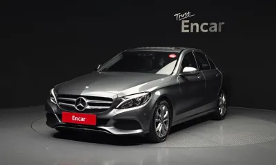 Mercedes-Benz C-Class · 2017 год